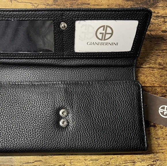 Giani Bernini Genuine Italian Leather Black Women's Wallet - Picture 4 of 4